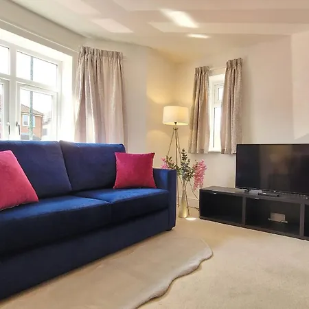 Holiday home Alba House, *